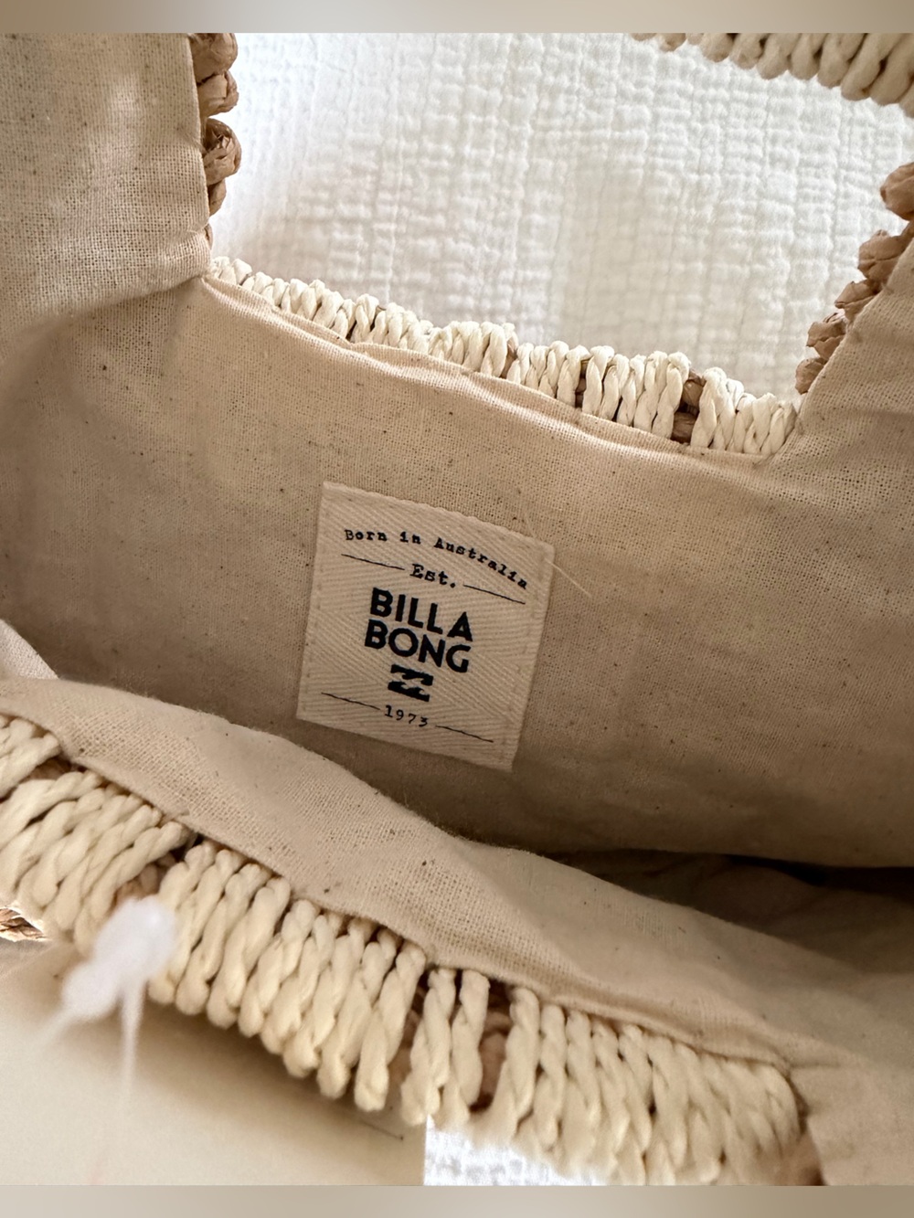BILLABONG Natural Straw Clutch with Contrasting Cream Wrapped Handles - Picture 8 of 8